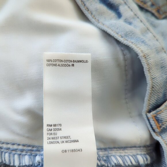 We The Free Women's Comfortable CRVY buttonfly high rise Jeans raw hem size 32 - Picture 10 of 16